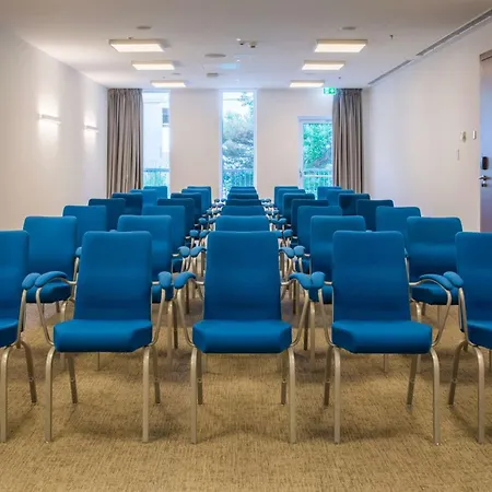 Radisson Blu & 5* Σπλιτ