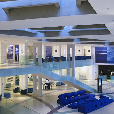 Radisson Blu & Σπλιτ