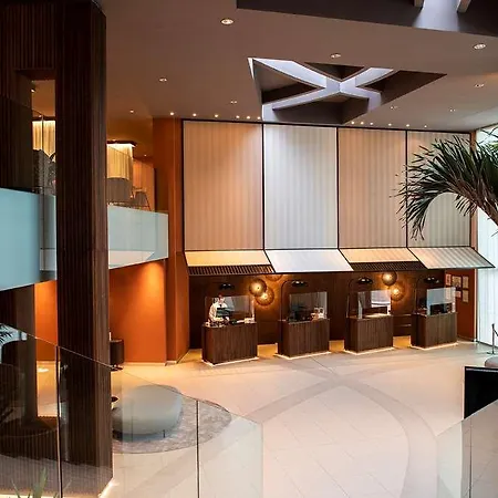 Radisson Blu & 5*