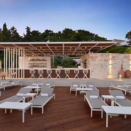 Radisson Blu & Ξενοδοχείο