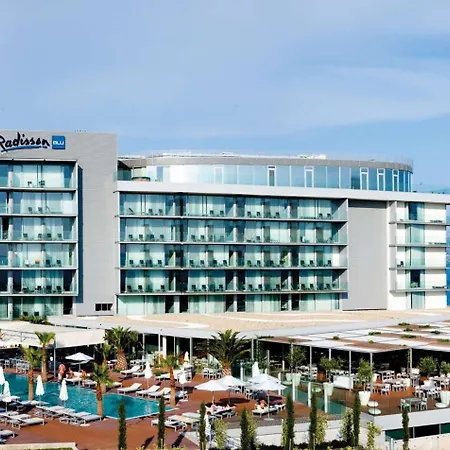 Szálloda Radisson Blu & 5*