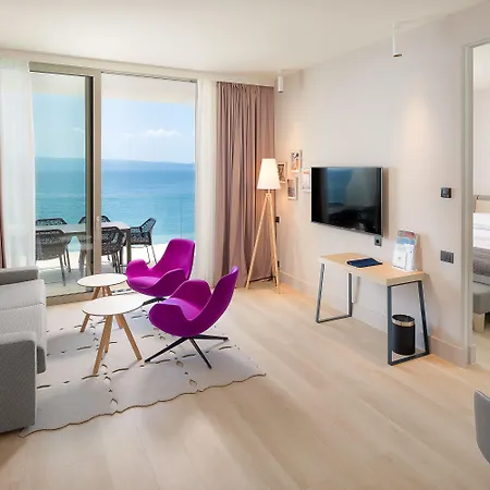 Radisson Blu & Ξενοδοχείο 5*