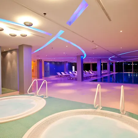 Szálloda Radisson Blu & 5*