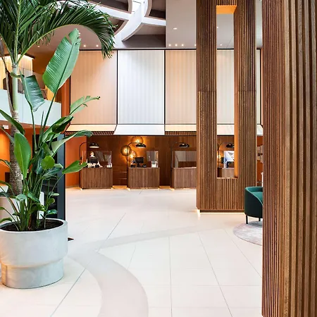 Ξενοδοχείο Radisson Blu & 5*