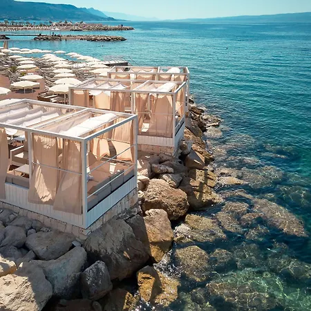 Radisson Blu & 5* Σπλιτ
