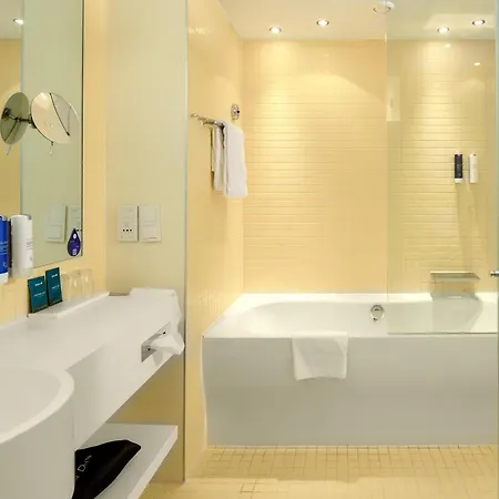 Radisson Blu & Ξενοδοχείο 5*