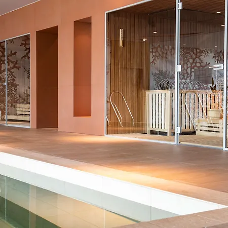 Radisson Blu & 5* Σπλιτ